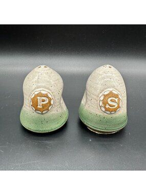 Art Pottery Shakers Green Speckled Glaze Artist Signed JE Handmade Dimple Retro